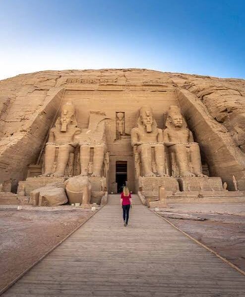 From Aswan : share a day tour to Abu Simbel with small group